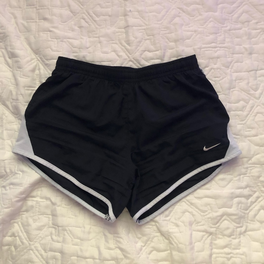 black and white nike shorts (juniors) size medium